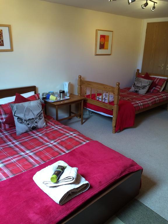 The Old Town Hall B & B Innerleithen Oda fotoğraf